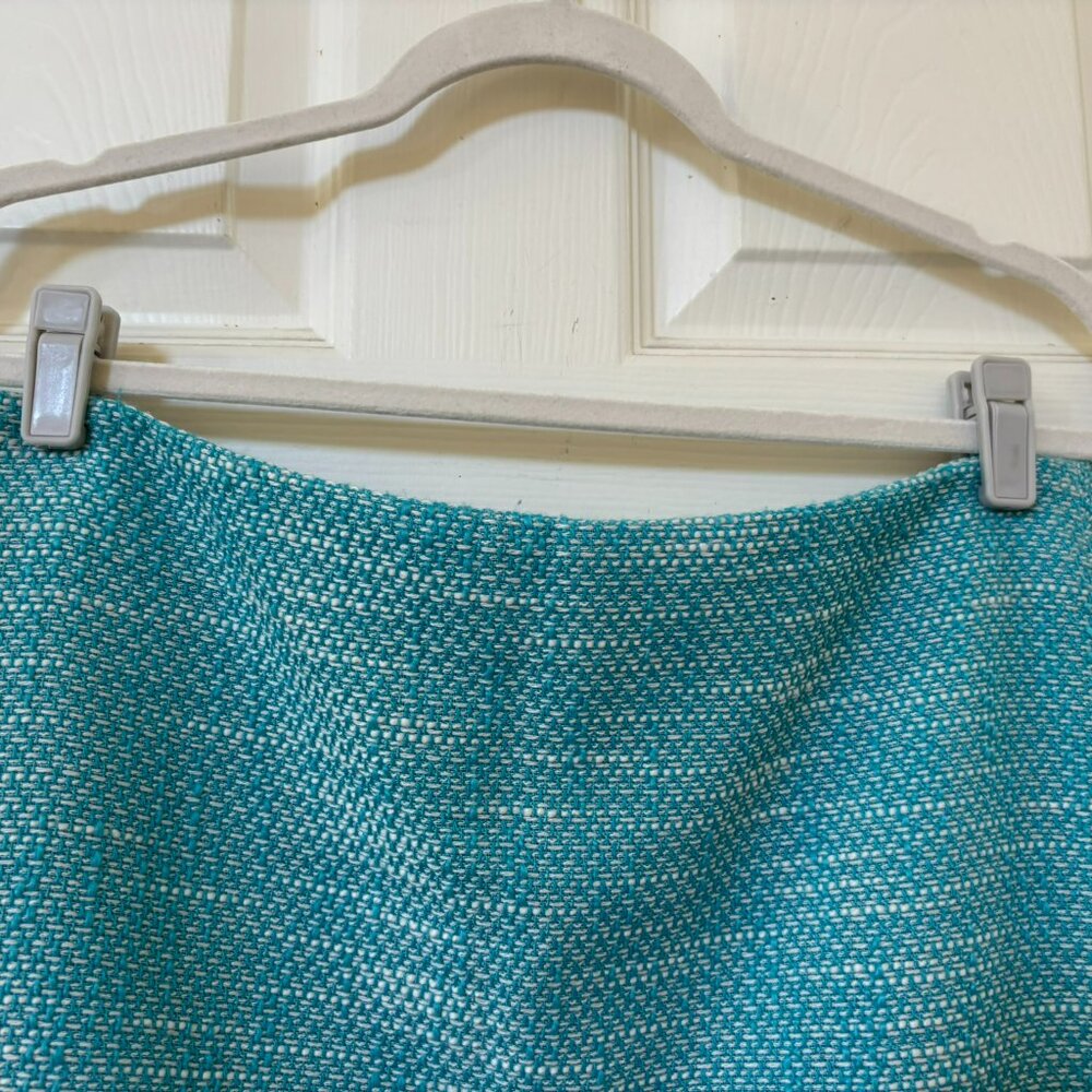 NWT Talbots Aqua and White Tweed Boucle Pencil Skirt 10 Petite - Picture 3 of 11